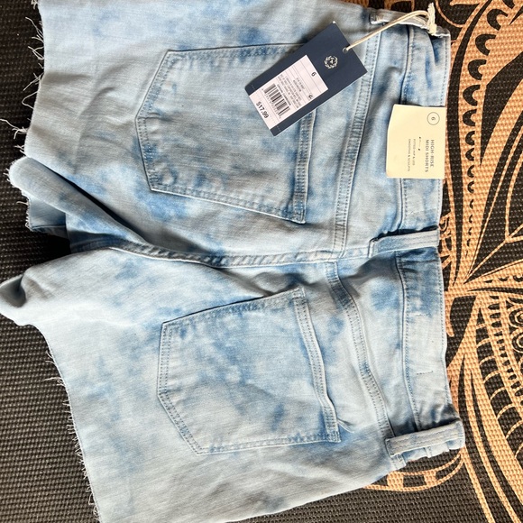 Universal thread shorts size 6 - Picture 4 of 6